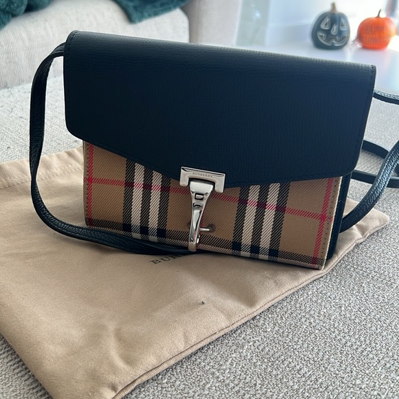 Burberry small cross body bag - Authentic - Picture 14 of 14